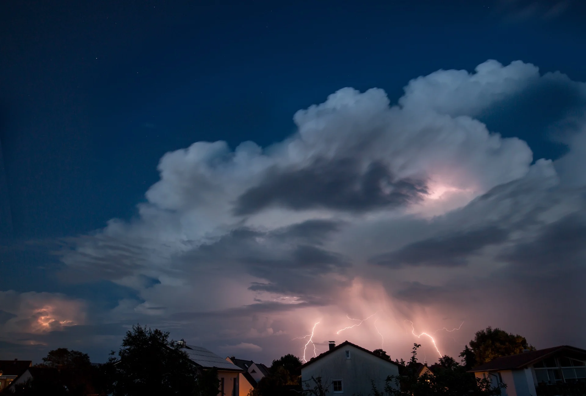 Scorching Heat and Storms Expected in North and Central Georgia